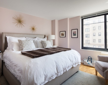 Copy of 500 West 56th Street, Unit 918 - Photo Thumbnail 3