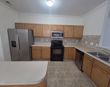 8346 Glenwood Springs Court - Photo Thumbnail 20