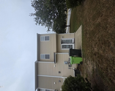 8346 Glenwood Springs Court - Photo Thumbnail 16