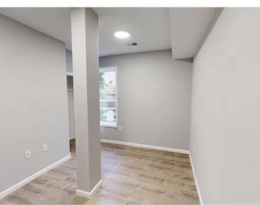 3228 Hiatt Place Nw - Photo Thumbnail 11