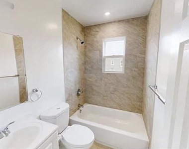 2429 Alabama Avenue Se - Photo Thumbnail 5