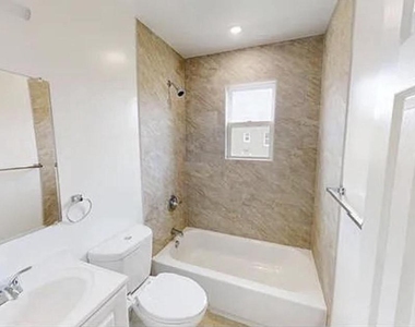 2431 Alabama Avenue Se - Photo Thumbnail 6