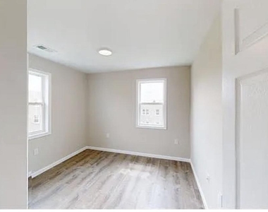 2425 Alabama Avenue Se - Photo Thumbnail 7