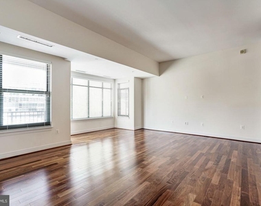 2425 L Street Nw - Photo Thumbnail 8