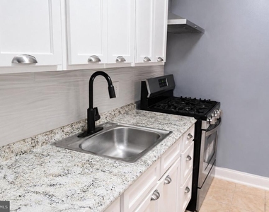 63 Galveston Place Sw - Photo Thumbnail 2