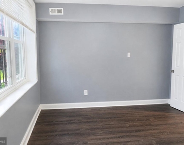 63 Galveston Place Sw - Photo Thumbnail 5