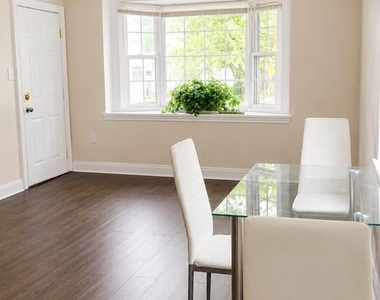 63 Galveston Place Sw - Photo Thumbnail 2