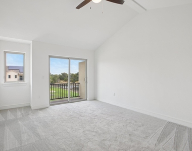 302 Tesla Circle Cir - Photo Thumbnail 29