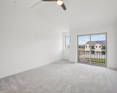 302 Tesla Circle Cir - Photo Thumbnail 28