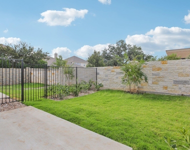 302 Tesla Circle Cir - Photo Thumbnail 38