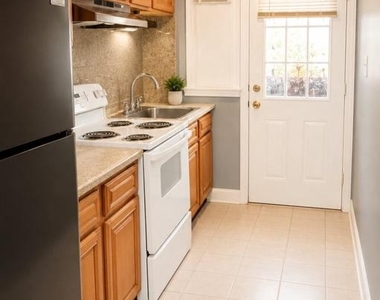 59 Galveston Place Sw - Photo Thumbnail 2