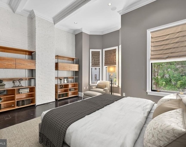 3019 Dent Place Nw - Photo Thumbnail 5