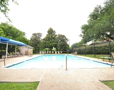 900 W Village Ln - Photo Thumbnail 21