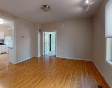 1122 E Market St - Photo Thumbnail 17