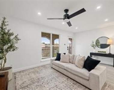 5911 Sheridan Ave Ln - Photo Thumbnail 8