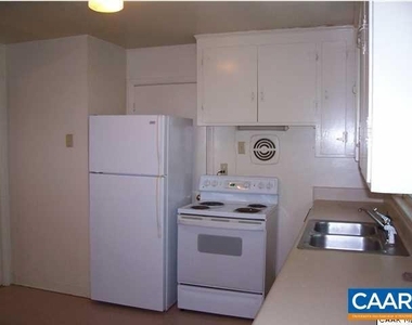 2222 Center Ave - Photo Thumbnail 4