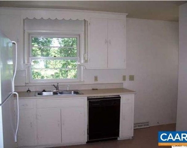 2222 Center Ave - Photo Thumbnail 5