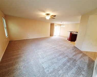 8808 Stambourne St - Photo Thumbnail 2