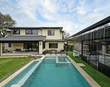 308 Briarwood Trl - Photo Thumbnail 2
