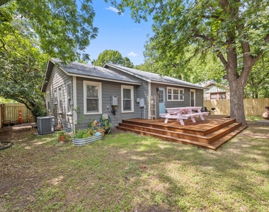 3801 Avenue G - Photo Thumbnail 4