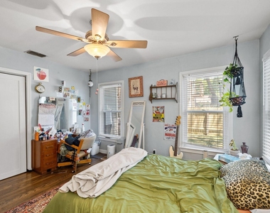 3801 Avenue G - Photo Thumbnail 5