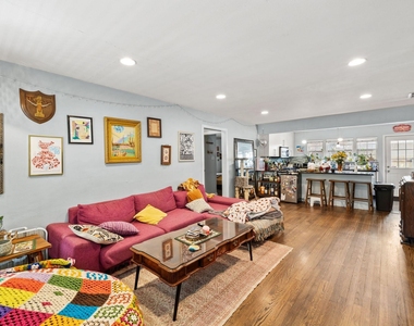 3801 Avenue G - Photo Thumbnail 6