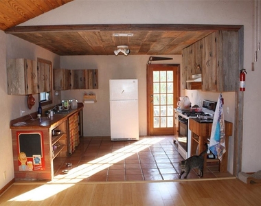100 Valley Verde Ct - Photo Thumbnail 2