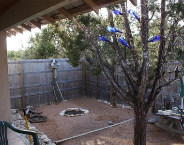 100 Valley Verde Ct - Photo Thumbnail 5