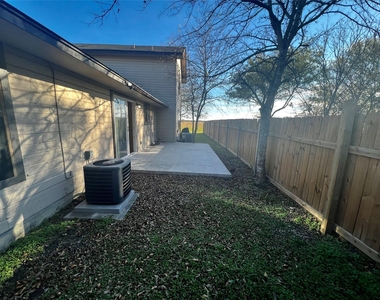 1204 Blackjack St - Photo Thumbnail 19
