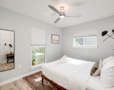 2516 Friar Tuck Ln - Photo Thumbnail 28