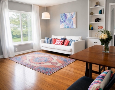 907 E 56th St - Photo Thumbnail 6