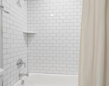 1011 Brodie St - Photo Thumbnail 26