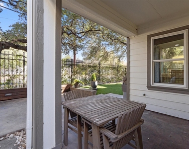 1011 Brodie St - Photo Thumbnail 27