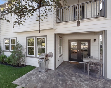 1011 Brodie St - Photo Thumbnail 28