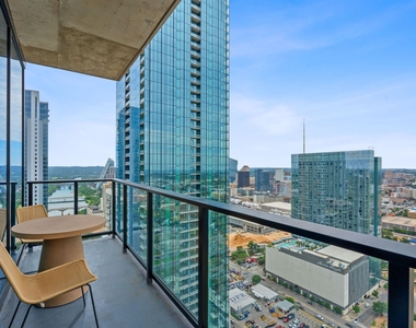 84 East Ave - Photo Thumbnail 13