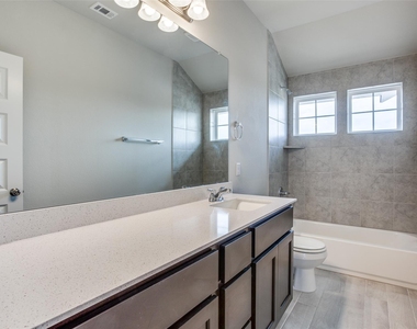 146 White Dunes Dr - Photo Thumbnail 14