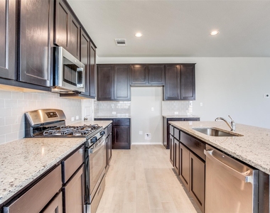 146 White Dunes Dr - Photo Thumbnail 9