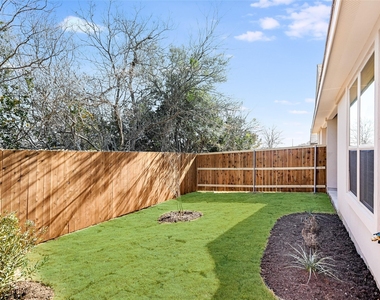 450 Parkline Dr - Photo Thumbnail 15