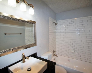 1320 Southport Dr - Photo Thumbnail 8