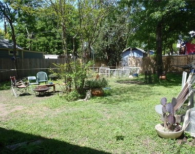 4910 Avenue H Ave - Photo Thumbnail 21