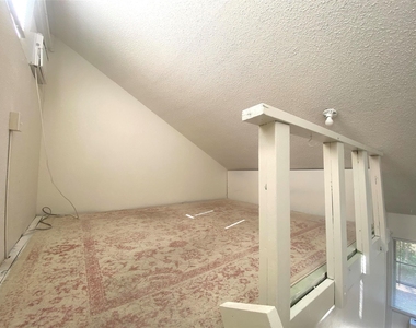 4910 Avenue H Ave - Photo Thumbnail 15
