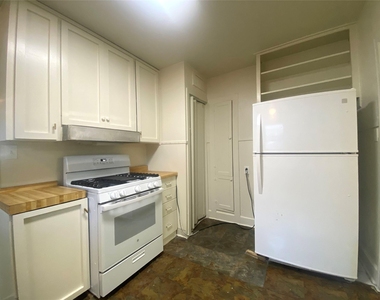 4910 Avenue H Ave - Photo Thumbnail 12