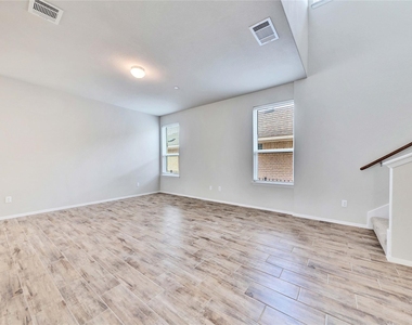 2800 Joe Dimaggio Blvd - Photo Thumbnail 14