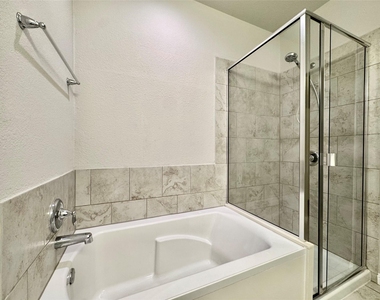 407 Rhetoric Way - Photo Thumbnail 24