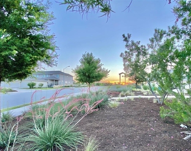 407 Rhetoric Way - Photo Thumbnail 29