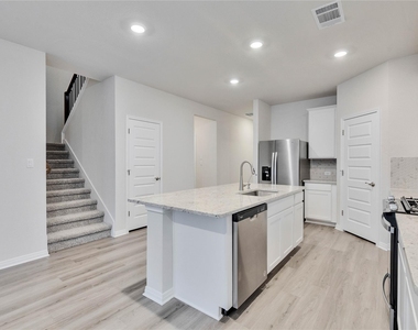 6501 Dragride Rd - Photo Thumbnail 8