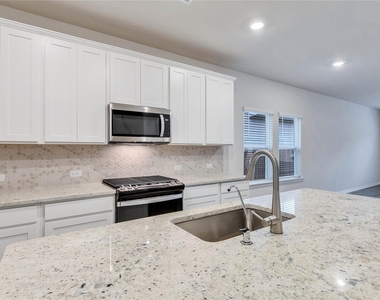 6501 Dragride Rd - Photo Thumbnail 6