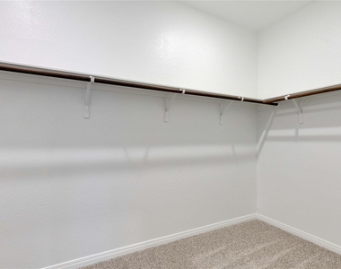6501 Dragride Rd - Photo Thumbnail 12
