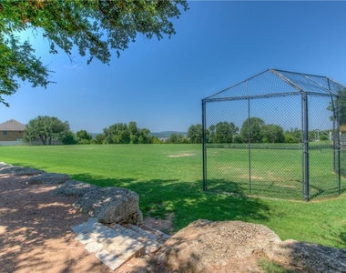 11209 Woodland Hills Trl - Photo Thumbnail 20