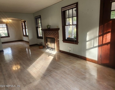 2134 Camden Avenue - Photo Thumbnail 19